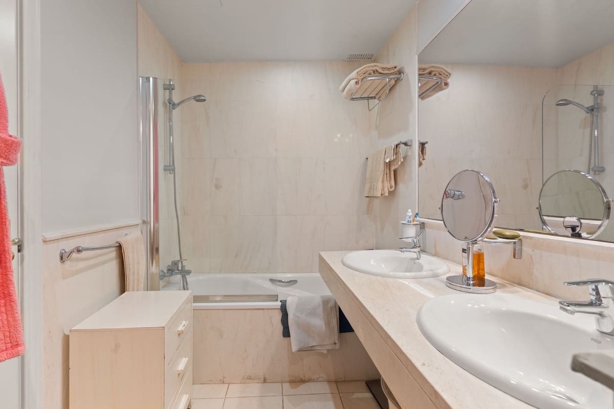 3 bedroom Townhouse for sale in Guadalmina with pool garage - € 700,000 (Ref: 9976217)