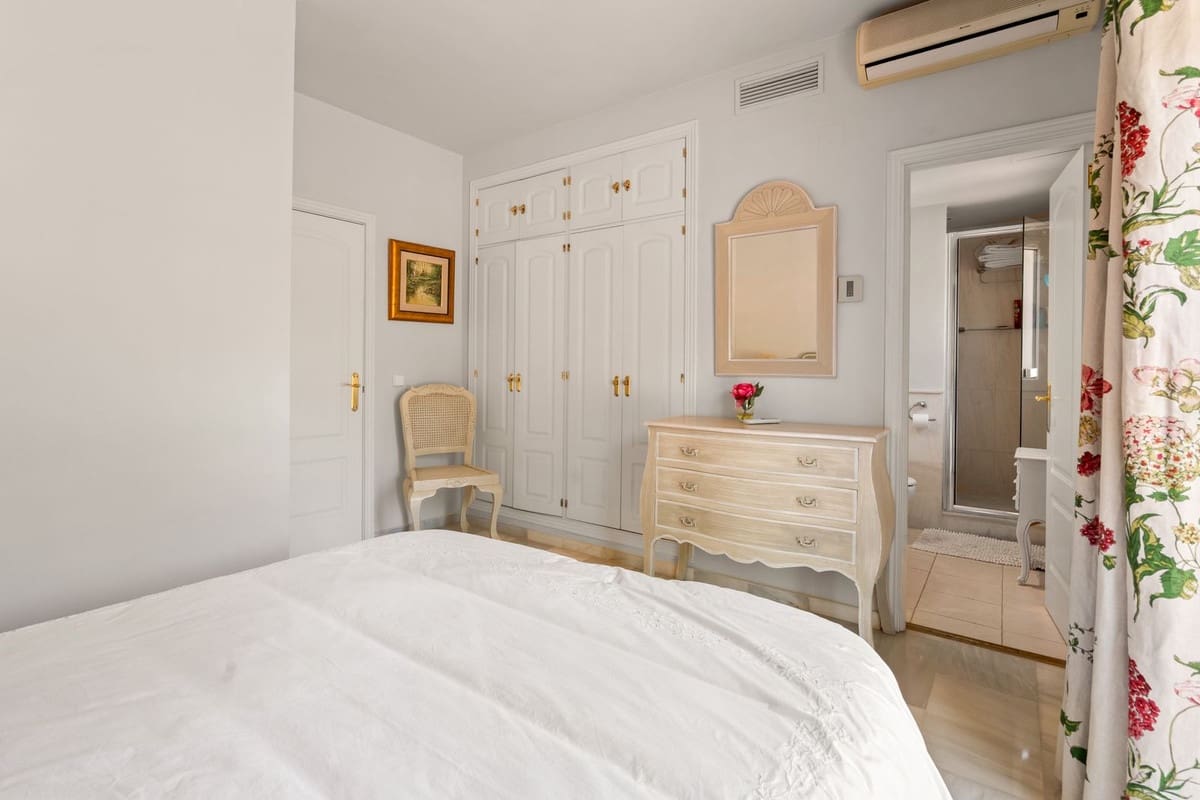 3 bedroom Townhouse for sale in Guadalmina with pool garage - € 700,000 (Ref: 9976217)