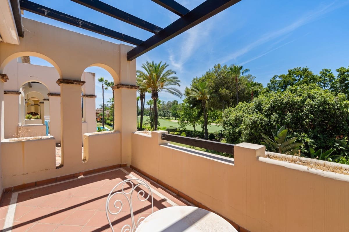 3 bedroom Townhouse for sale in Guadalmina with pool garage - € 700,000 (Ref: 9976217)