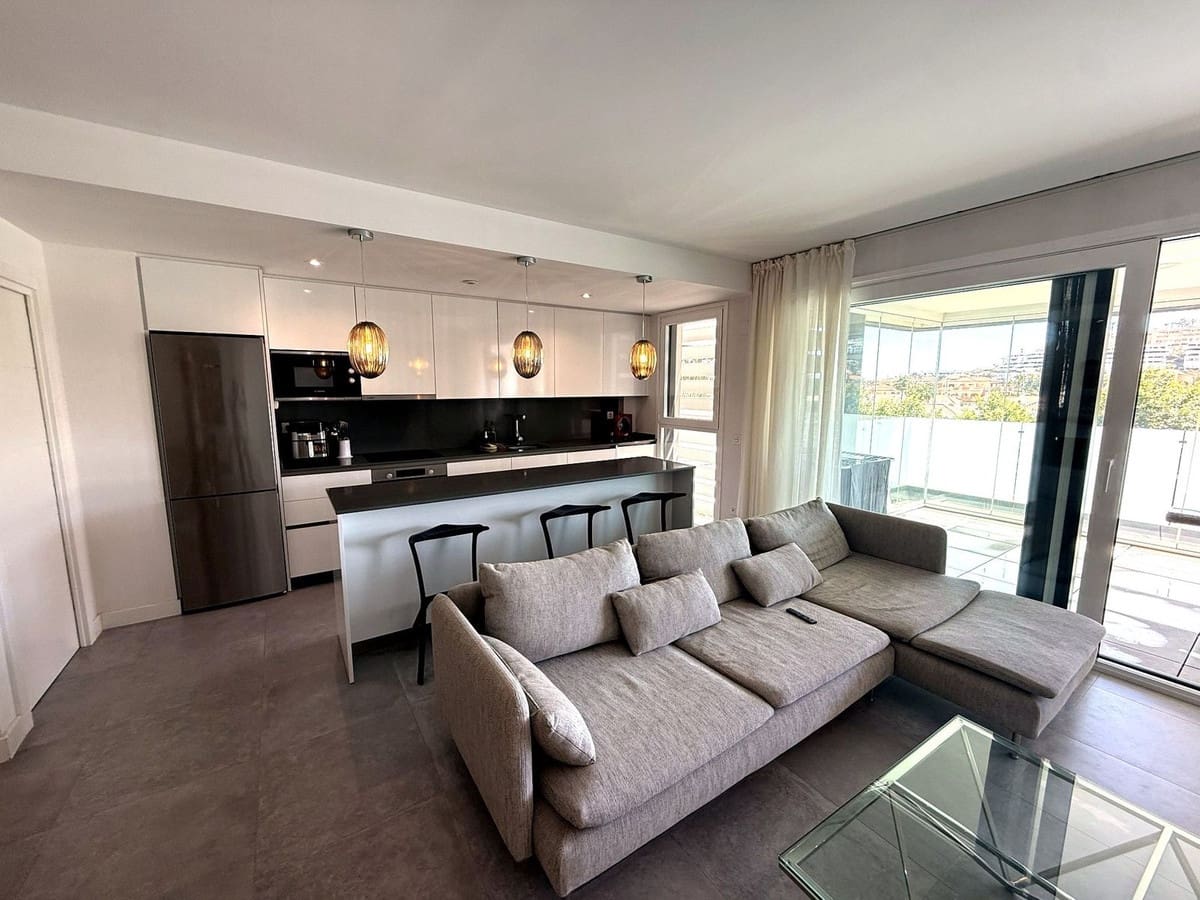 3 soveværelse Lejlighed til salg i La Cala de Mijas med swimmingpool garage - € 690.000 (Ref: 9976218)