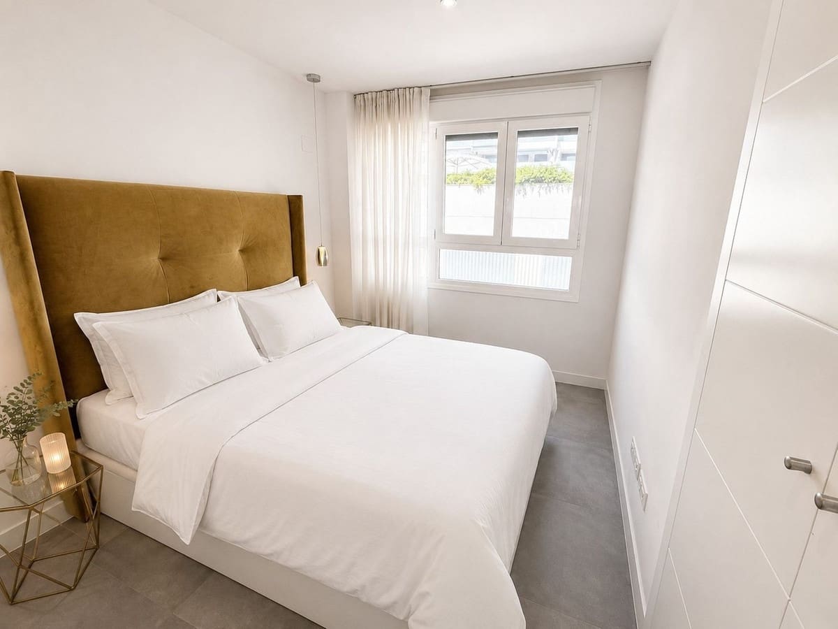 3 soveværelse Lejlighed til salg i La Cala de Mijas med swimmingpool garage - € 690.000 (Ref: 9976218)