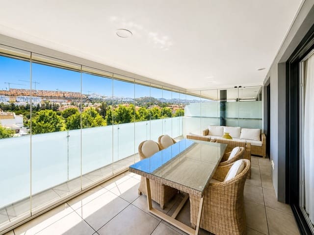 3 soveværelse Lejlighed til salg i La Cala de Mijas, Mijas med swimmingpool garage - € 690.000 (Ref: 9976218)