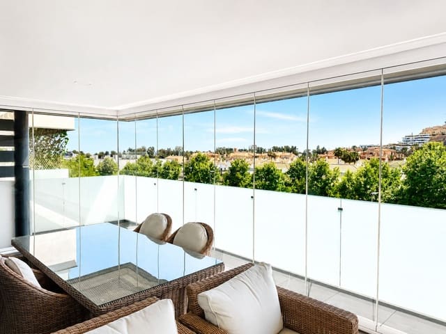 3 soveværelse Lejlighed til salg i La Cala de Mijas, Mijas med swimmingpool garage - € 690.000 (Ref: 9976218)