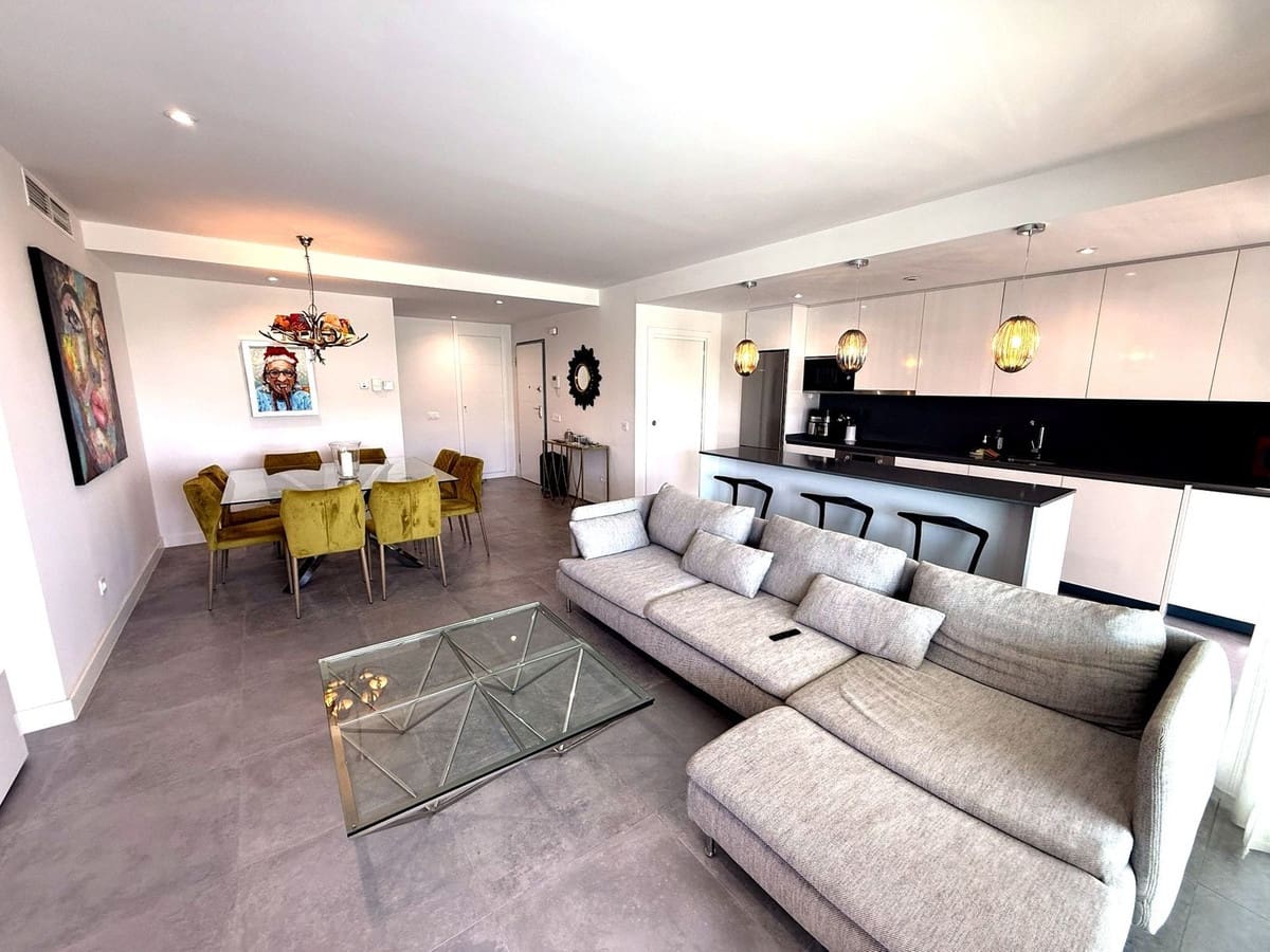 3 soveværelse Lejlighed til salg i La Cala de Mijas med swimmingpool garage - € 690.000 (Ref: 9976218)