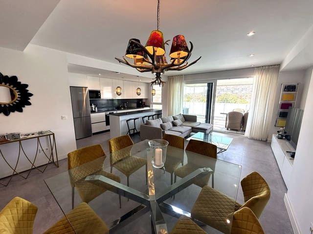 3 soveværelse Lejlighed til salg i La Cala de Mijas, Mijas med swimmingpool garage - € 690.000 (Ref: 9976218)