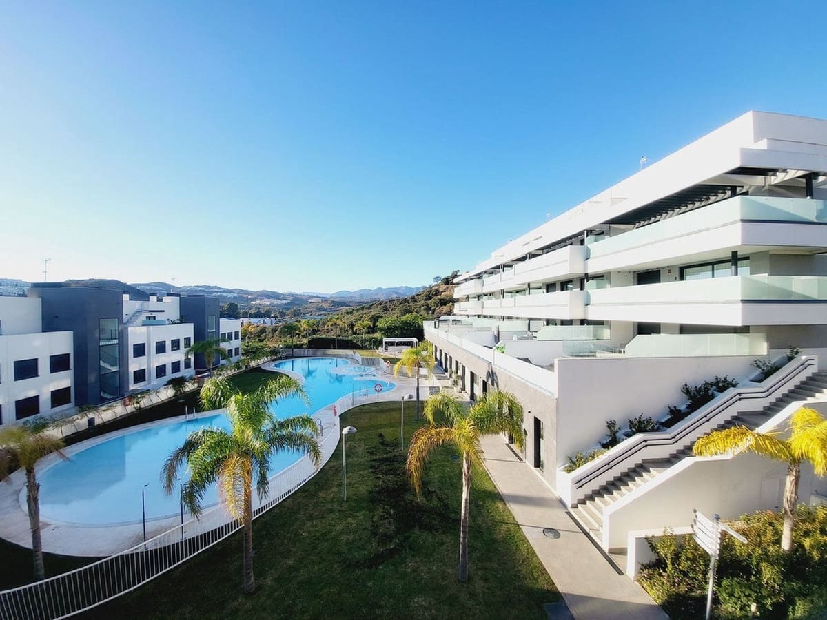 3 soveværelse Lejlighed til salg i La Cala de Mijas med swimmingpool garage - € 690.000 (Ref: 9976218)