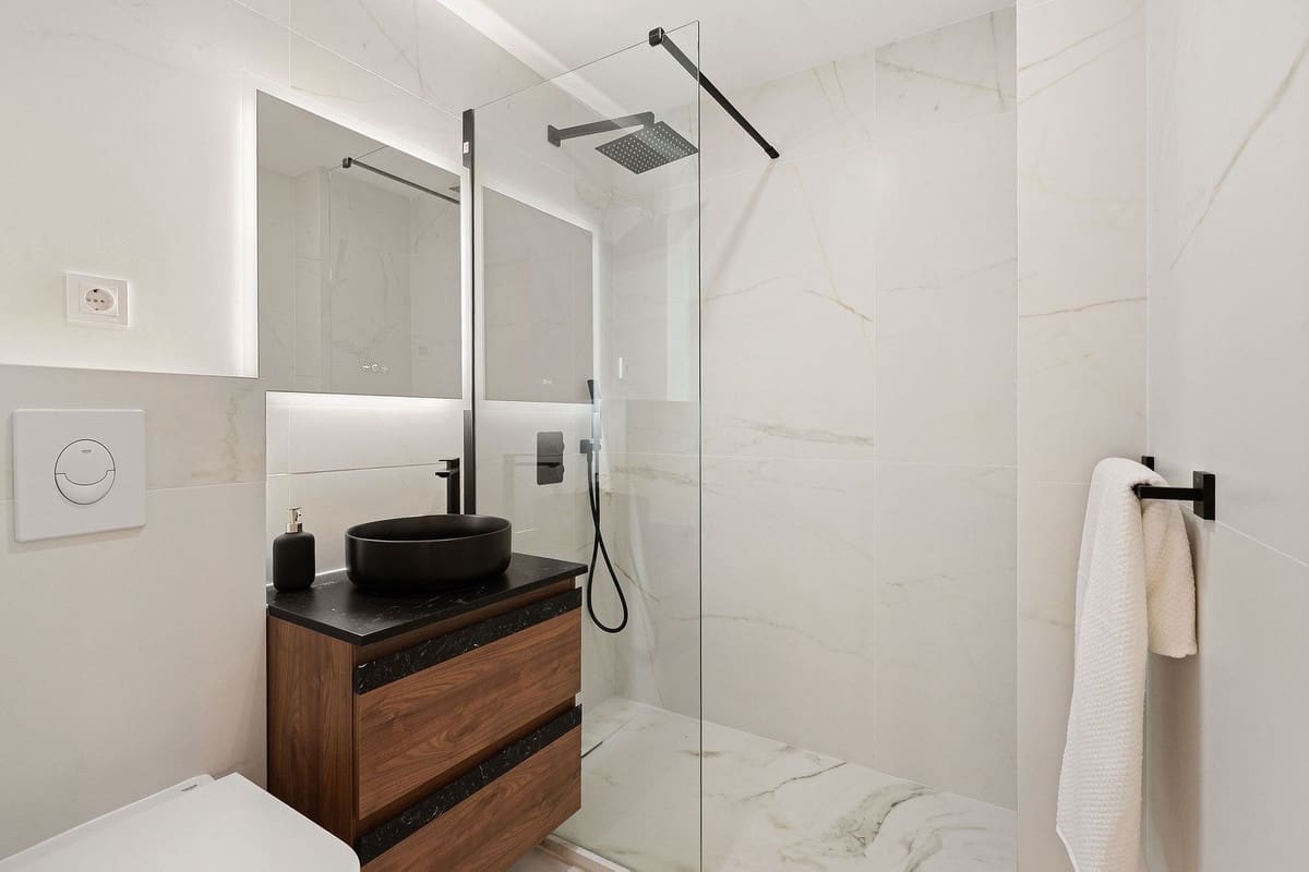 3 bedroom Apartment for sale in Los Arqueros with pool garage - € 699,000 (Ref: 9976220)