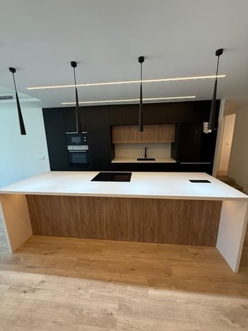 3 soverom Leilighet til salgs i Nueva Andalucia, Marbella med garasje - € 690 000 (Ref: 9976222)