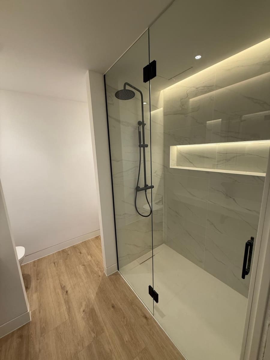 3 soverom Leilighet til salgs i Nueva Andalucia med garasje - € 690 000 (Ref: 9976222)