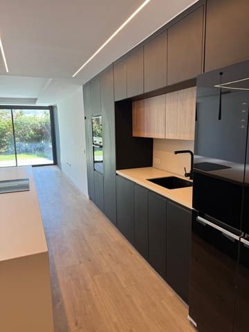 3 soverom Leilighet til salgs i Nueva Andalucia, Marbella med garasje - € 690 000 (Ref: 9976222)