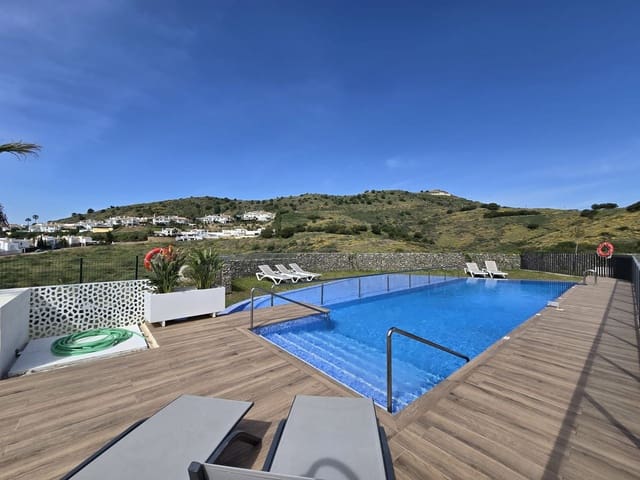 3 soverom Kjedet enebolig til salgs i Riviera del Sol, Mijas med svømmebasseng - € 650 000 (Ref: 9976224)