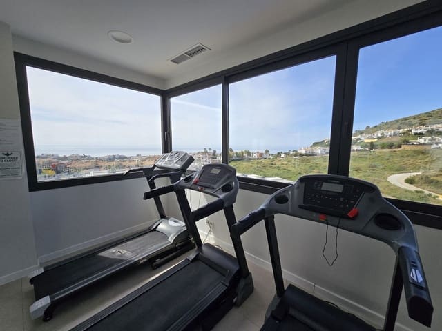 3 soverom Kjedet enebolig til salgs i Riviera del Sol, Mijas med svømmebasseng - € 650 000 (Ref: 9976224)
