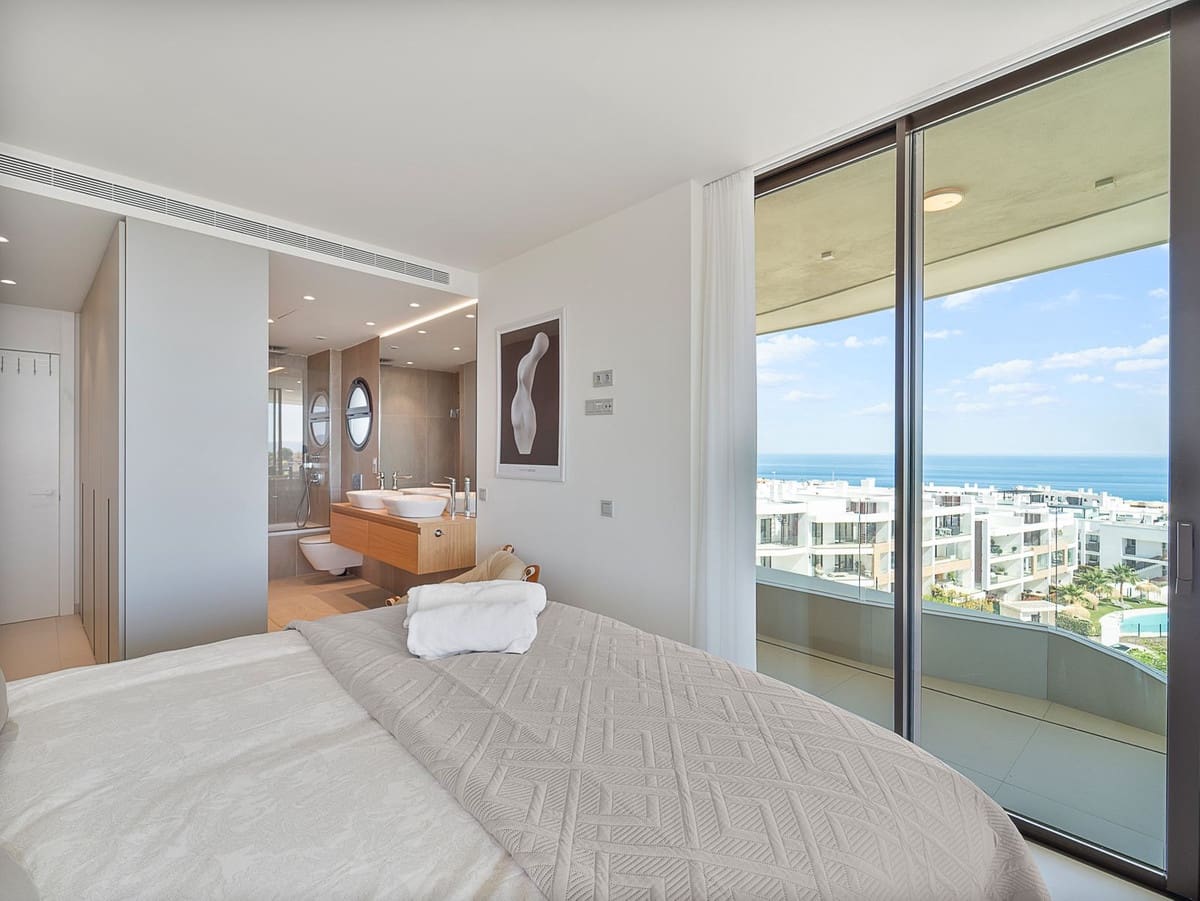 2 soveværelse Lejlighed til salg i Fuengirola med swimmingpool - € 695.000 (Ref: 9976226)