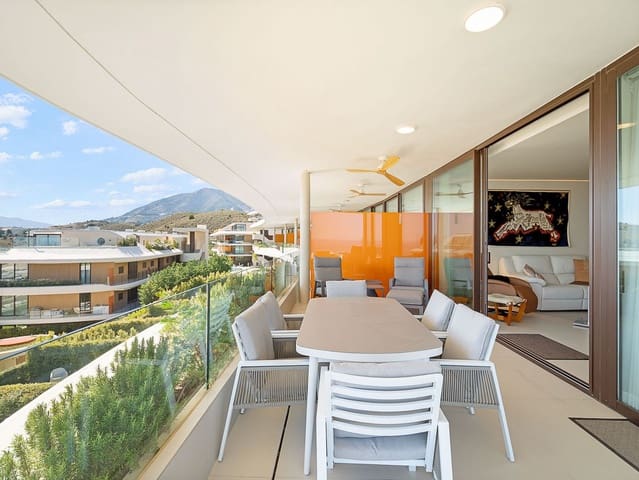 2 soveværelse Lejlighed til salg i Fuengirola med swimmingpool - € 695.000 (Ref: 9976226)