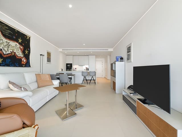 2 soveværelse Lejlighed til salg i Fuengirola med swimmingpool - € 695.000 (Ref: 9976226)