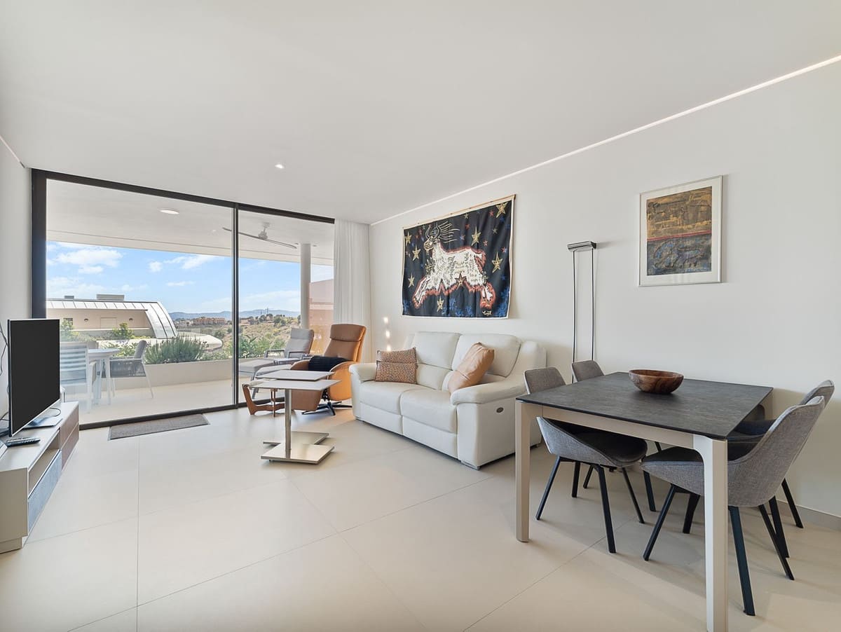 2 soveværelse Lejlighed til salg i Fuengirola med swimmingpool - € 695.000 (Ref: 9976226)