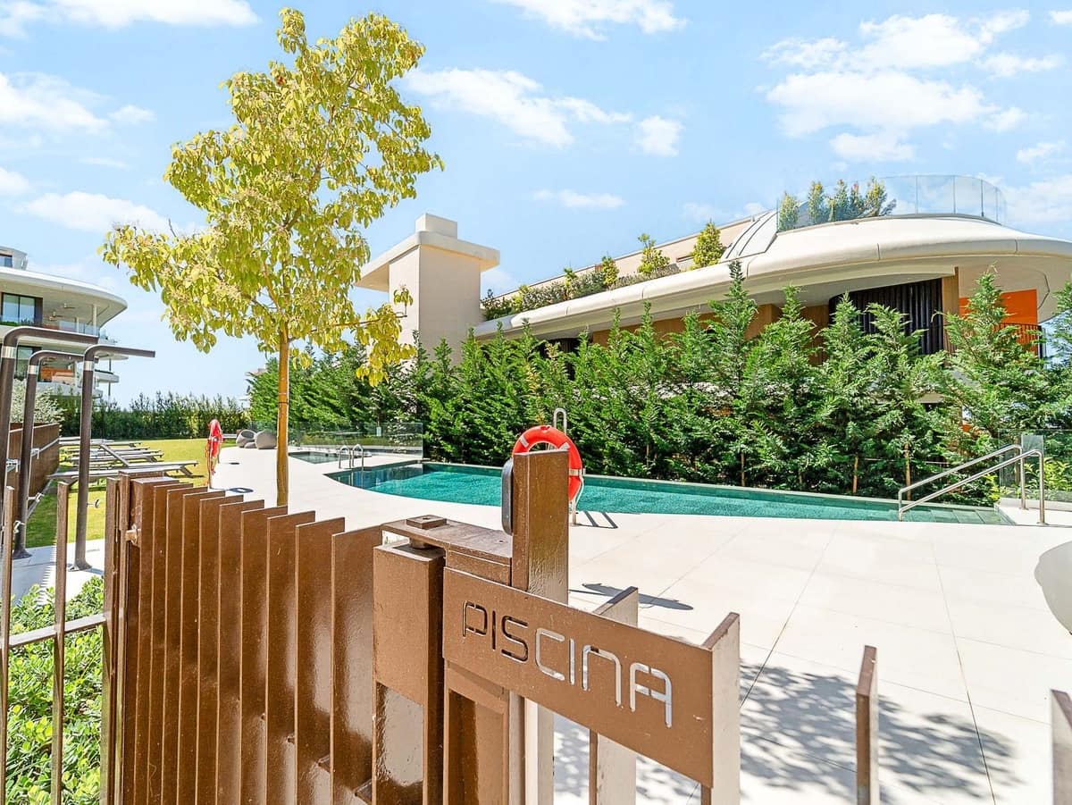 2 soveværelse Lejlighed til salg i Fuengirola med swimmingpool - € 695.000 (Ref: 9976226)