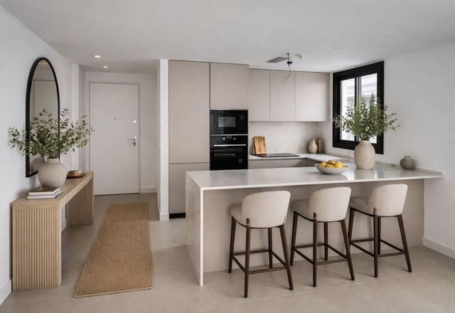 3 bedroom Apartment for sale in Fuengirola with pool - € 679,000 (Ref: 9976228)