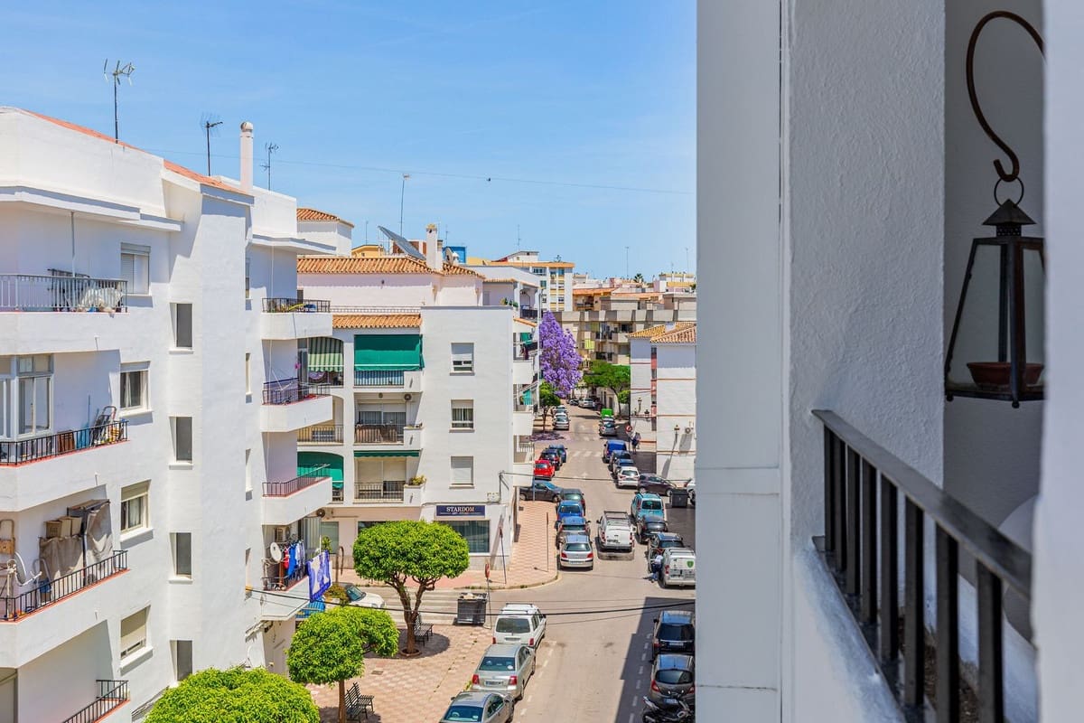 6 Zimmer Apartment zu verkaufen in Estepona - 670.000 € (Ref: 9976230)