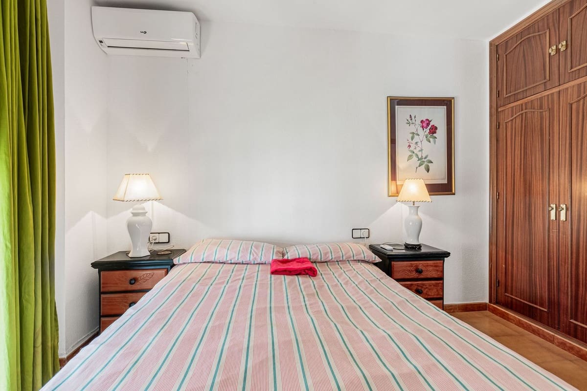6 Zimmer Apartment zu verkaufen in Estepona - 670.000 € (Ref: 9976230)
