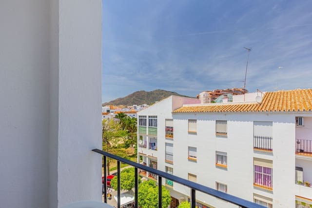 6 Zimmer Apartment zu verkaufen in Estepona - 670.000 € (Ref: 9976230)