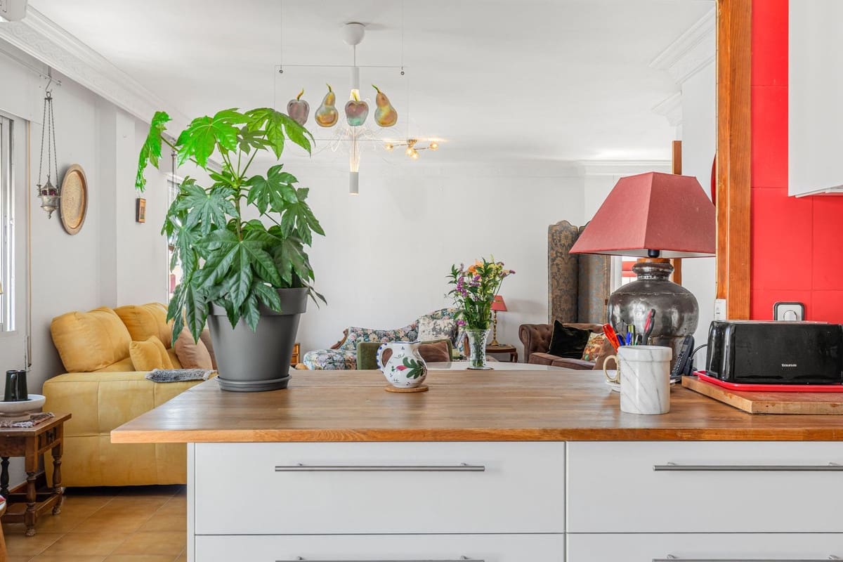 6 Zimmer Apartment zu verkaufen in Estepona - 670.000 € (Ref: 9976230)