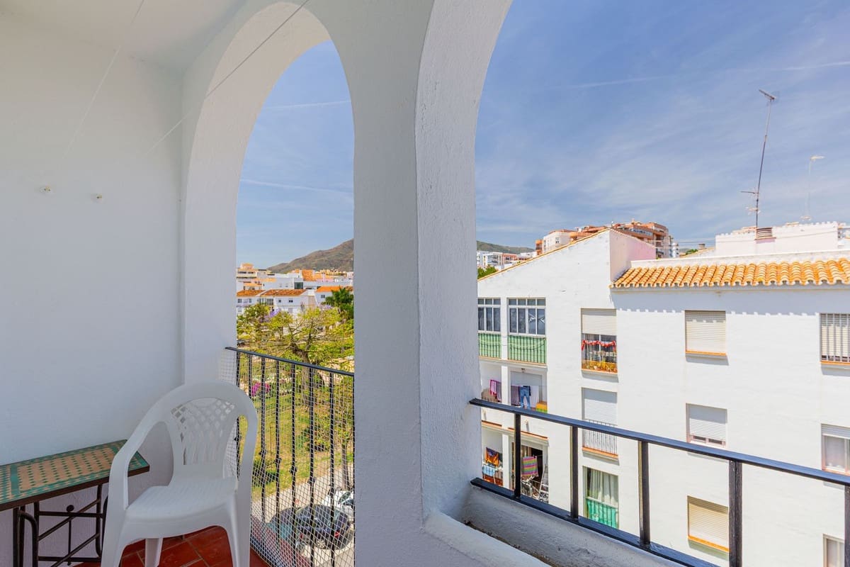 6 Zimmer Apartment zu verkaufen in Estepona - 670.000 € (Ref: 9976230)