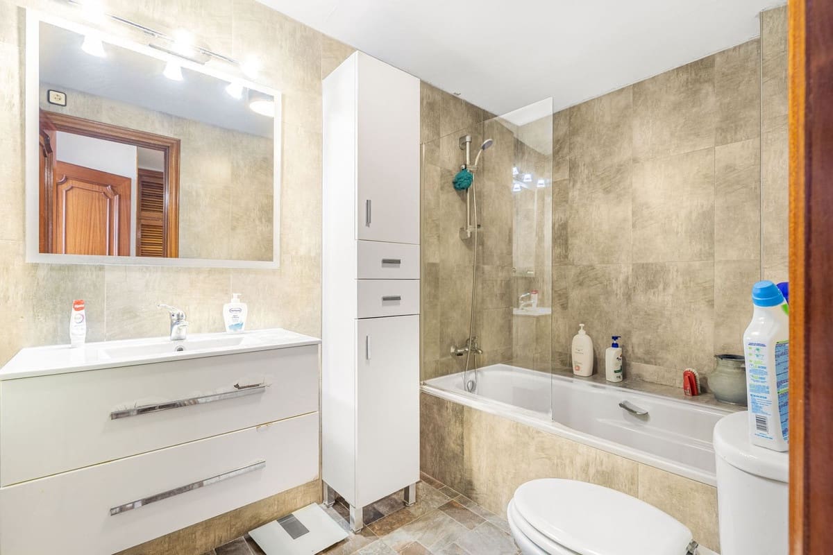 6 Zimmer Apartment zu verkaufen in Estepona - 670.000 € (Ref: 9976230)