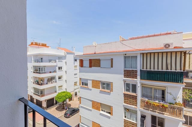 6 Zimmer Apartment zu verkaufen in Estepona - 670.000 € (Ref: 9976230)