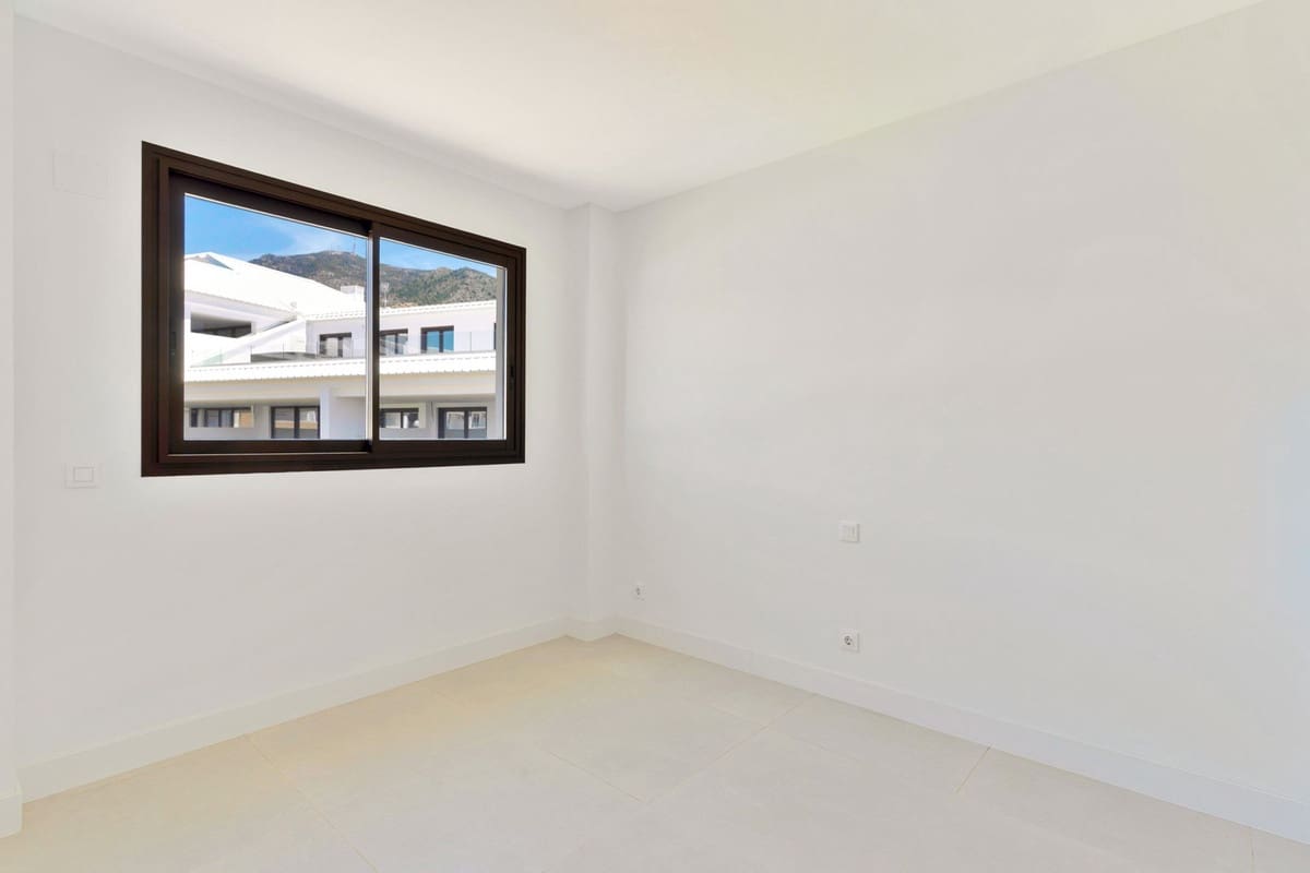 3 sypialnia Apartament na sprzedaż w Fuengirola z basenem - 679 000 € (Ref: 9976232)