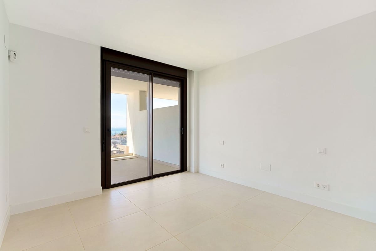 3 sypialnia Apartament na sprzedaż w Fuengirola z basenem - 679 000 € (Ref: 9976232)