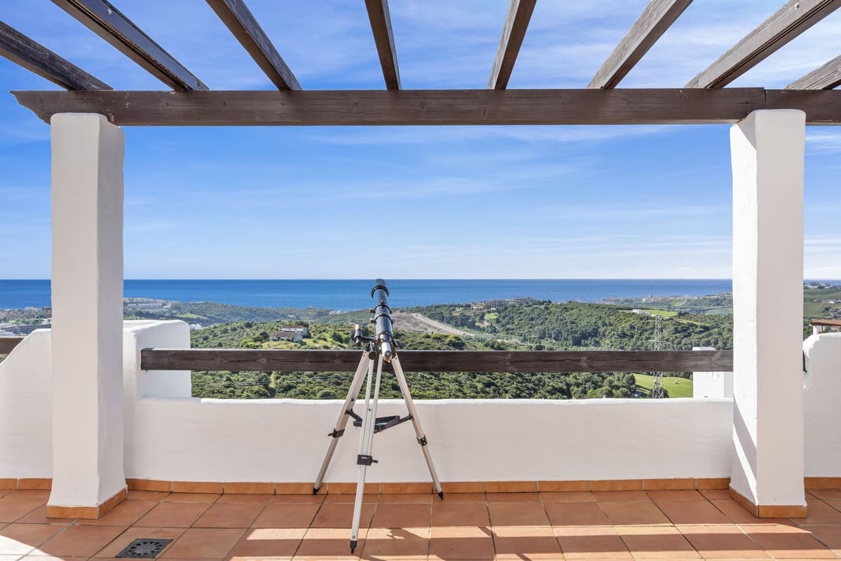 3 slaapkamer Appartement te koop in Casares met zwembad garage - € 710.500 (Ref: 9976235)