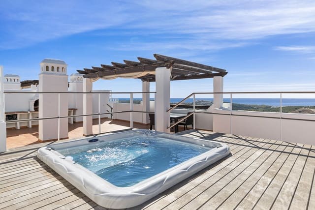 3 slaapkamer Appartement te koop in Casares met zwembad garage - € 710.500 (Ref: 9976235)
