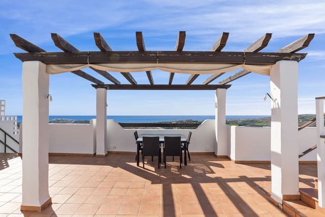 3 slaapkamer Appartement te koop in Casares met zwembad garage - € 710.500 (Ref: 9976235)