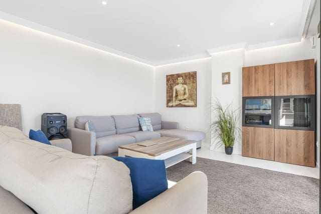 3 slaapkamer Appartement te koop in Casares met zwembad garage - € 710.500 (Ref: 9976235)