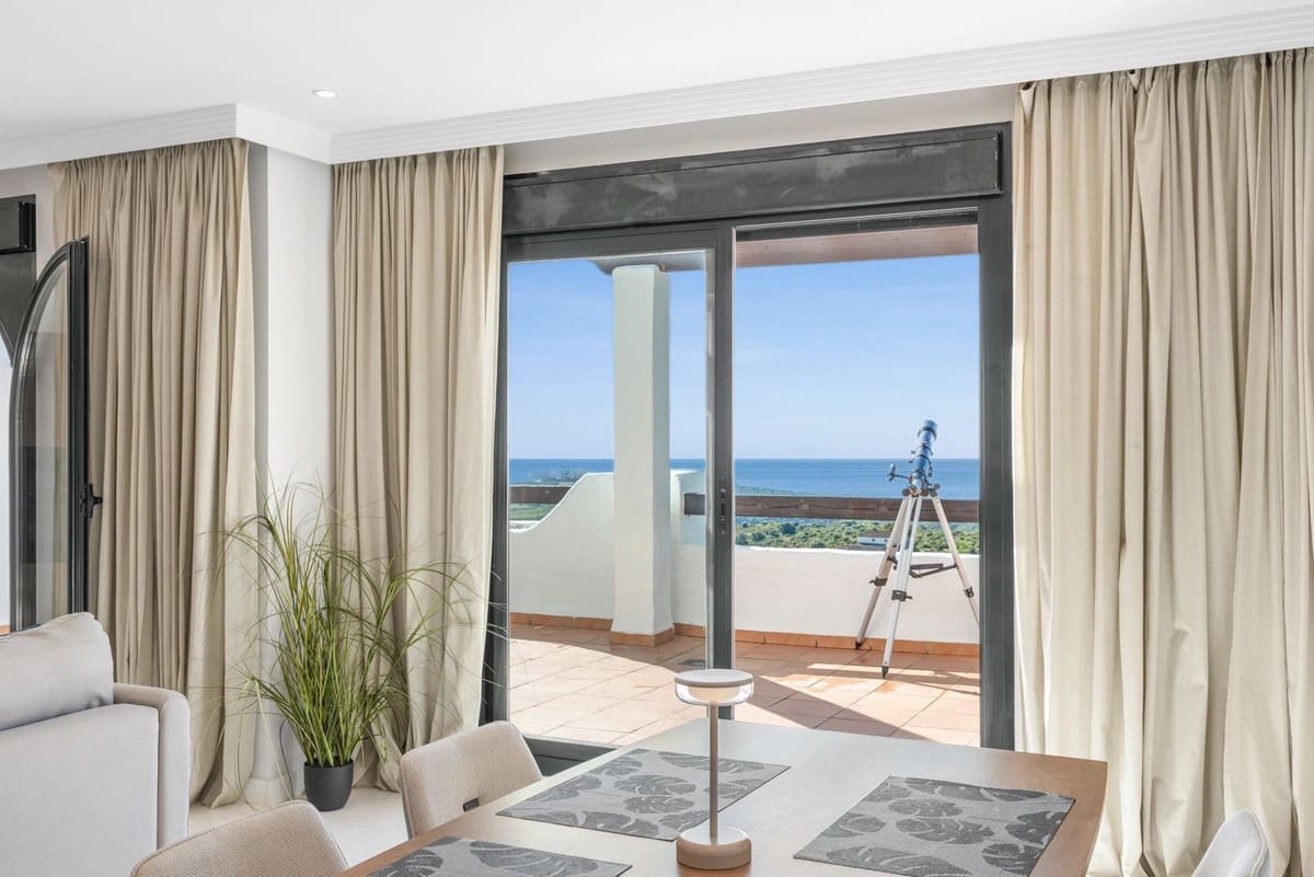 3 slaapkamer Appartement te koop in Casares met zwembad garage - € 710.500 (Ref: 9976235)