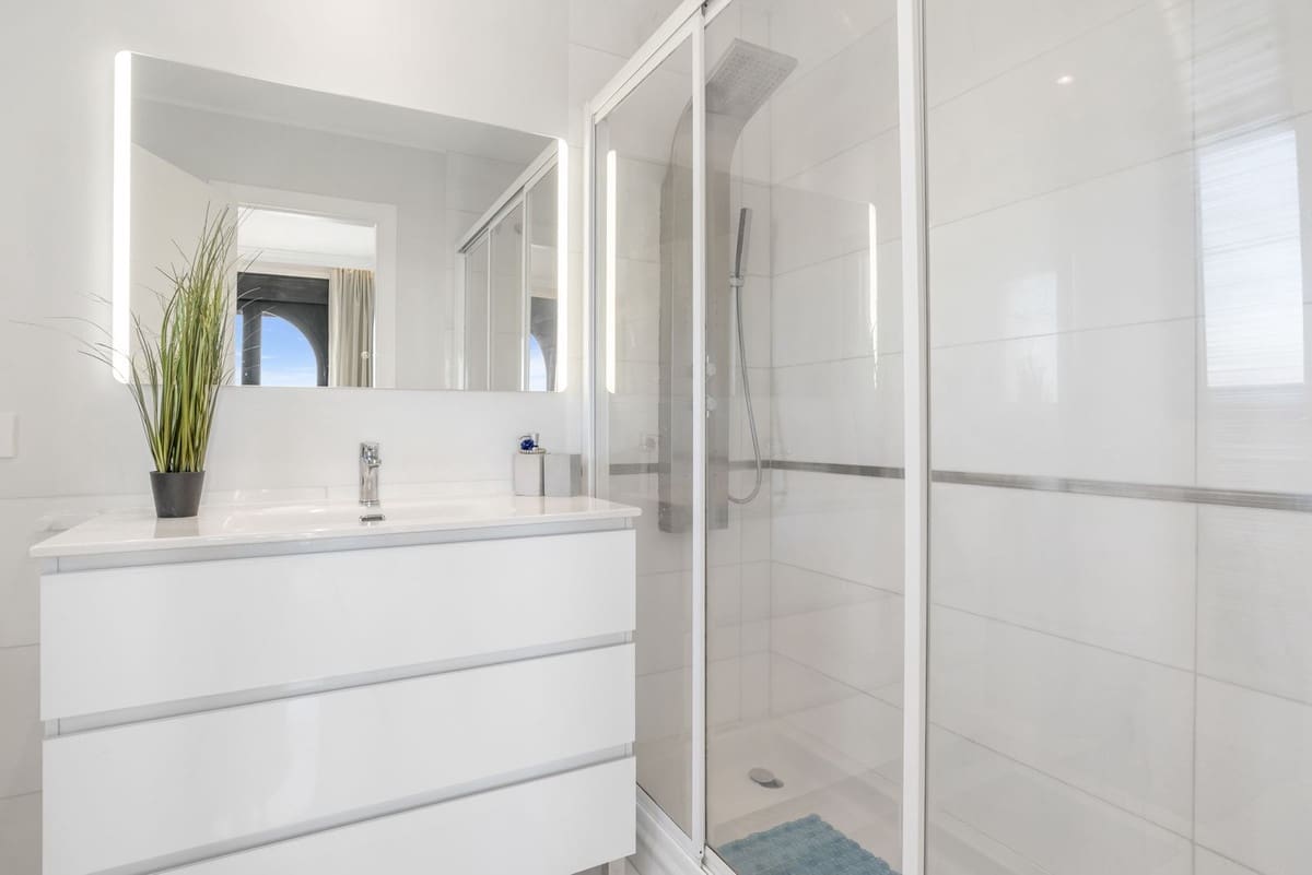 3 slaapkamer Appartement te koop in Casares met zwembad garage - € 710.500 (Ref: 9976235)