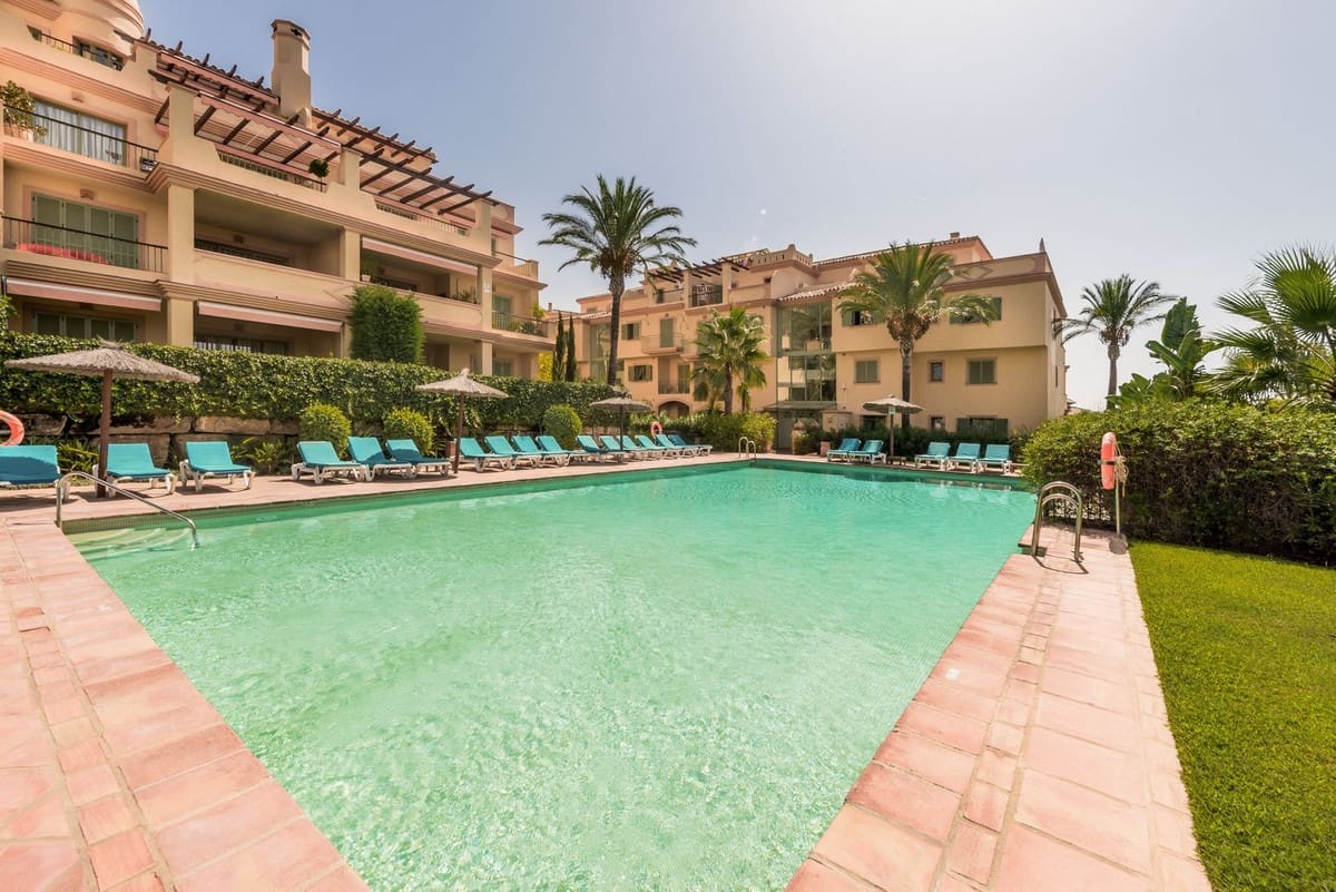 3 soverom Leilighet til salgs i Los Flamingos med svømmebasseng - € 715 000 (Ref: 9976241)