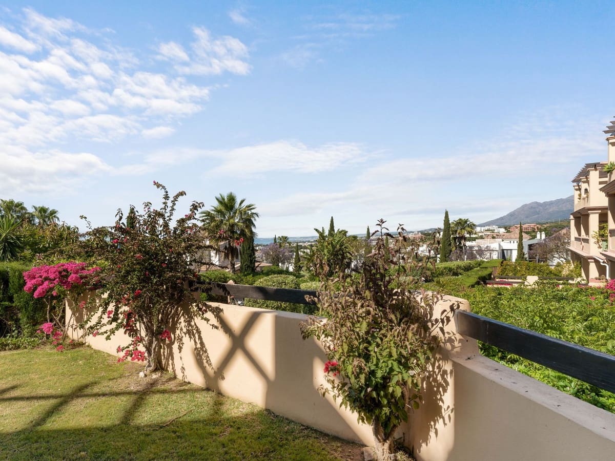 3 soverom Leilighet til salgs i Los Flamingos med svømmebasseng - € 715 000 (Ref: 9976241)