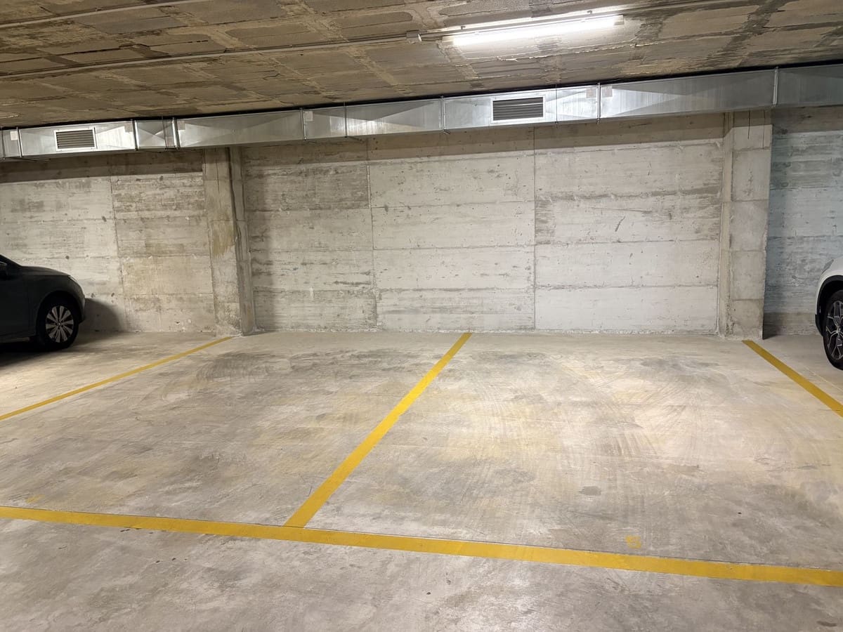 3 soveværelse Lejlighed til salg i Benalmadena Costa med swimmingpool garage - € 675.000 (Ref: 9976242)
