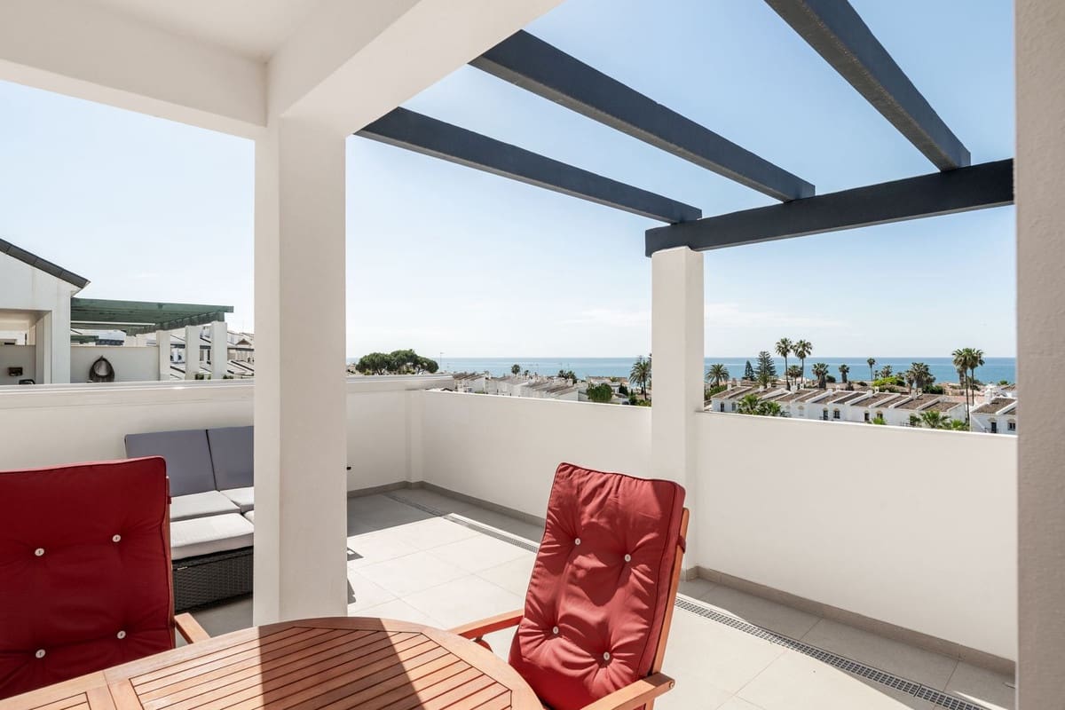 3 sovrum Lägenhet till salu i Estepona med pool - 650 000 € (Ref: 9976243)
