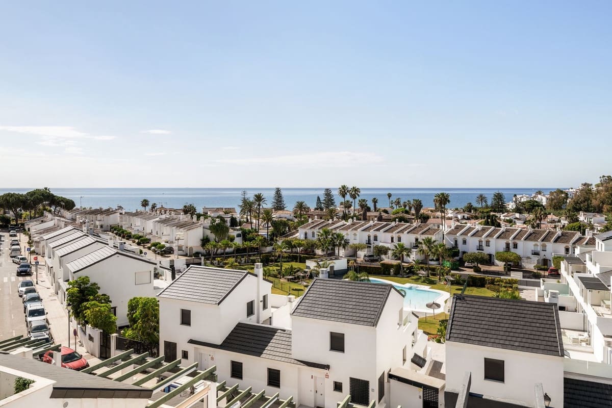 3 sovrum Lägenhet till salu i Estepona med pool - 650 000 € (Ref: 9976243)