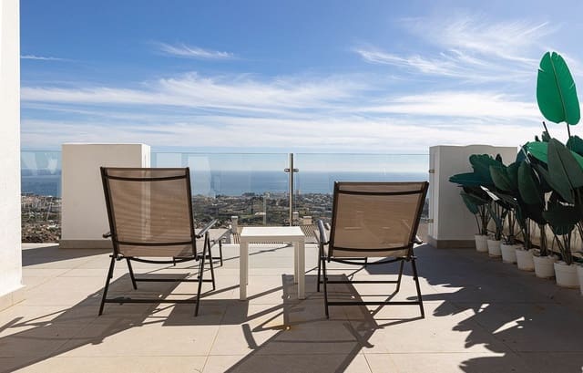 3 soveværelse Lejlighed til salg i Benalmádena med swimmingpool - € 680.000 (Ref: 9976244)