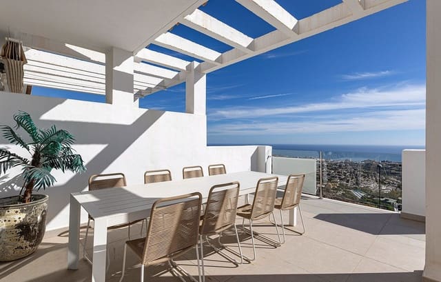 3 soveværelse Lejlighed til salg i Benalmádena med swimmingpool - € 680.000 (Ref: 9976244)