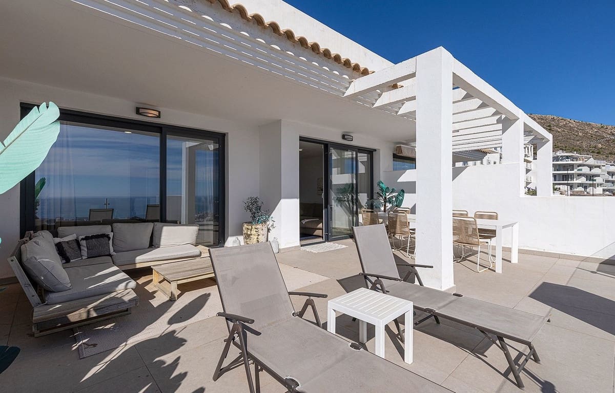 3 soveværelse Lejlighed til salg i Benalmadena med swimmingpool - € 680.000 (Ref: 9976244)