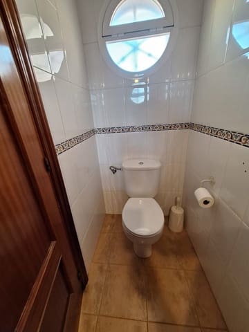 4 soverom Hus til salgs i Marbella med svømmebasseng garasje - € 673 000 (Ref: 9976247)