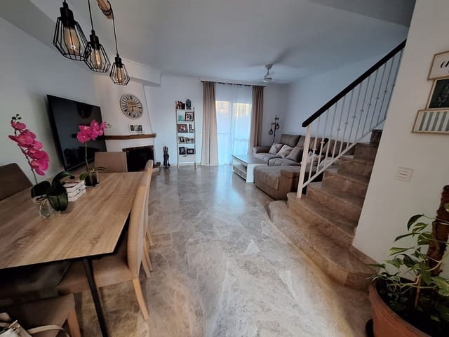 4 soverom Hus til salgs i Marbella med svømmebasseng garasje - € 673 000 (Ref: 9976247)