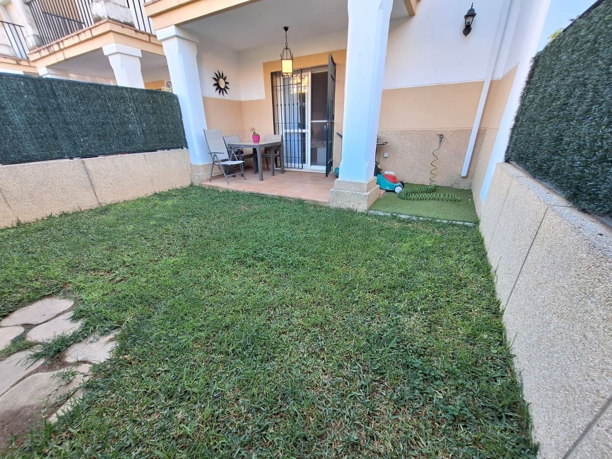 4 soverom Hus til salgs i Marbella med svømmebasseng garasje - € 673 000 (Ref: 9976247)