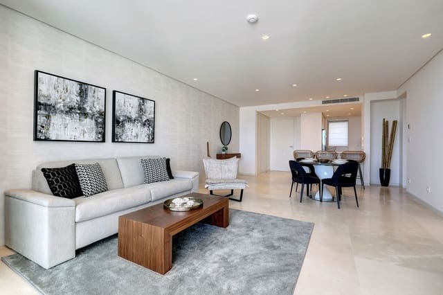 Apartamento de 2 habitaciones en Ojen en venta con piscina garaje - 745.000 € (Ref: 9976248)
