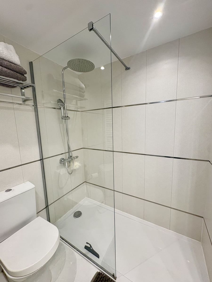 2 soverom Leilighet til salgs i Elviria med svømmebasseng - € 650 000 (Ref: 9976249)